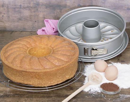 Springform mit Flach- und Rohrboden Städter we love baking